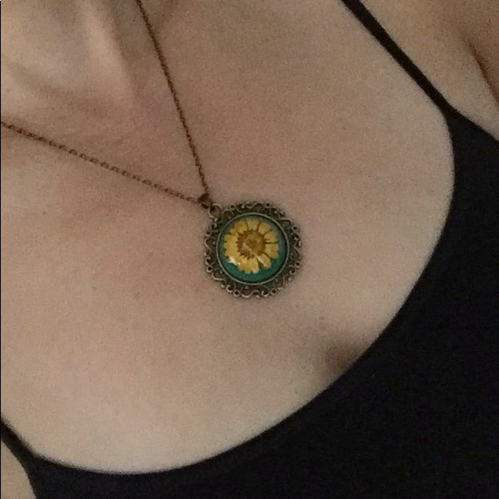 Dried Flower Pendant Necklace